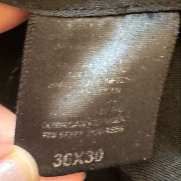 Perry Ellis Navy Blue Pleated and Cuffed Relaxed Fit Office Slacks Pants 36x30 - Picture 2 of 16